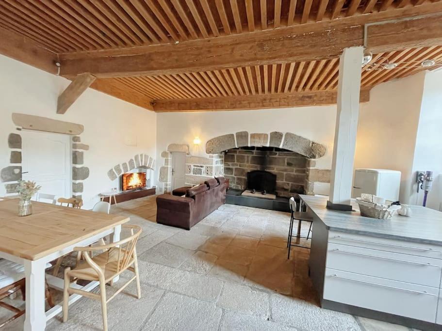 Logis Du Chandelier Le Puy-en-Velay Kültér fotó